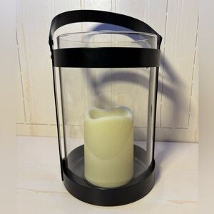 Battery operated candle.